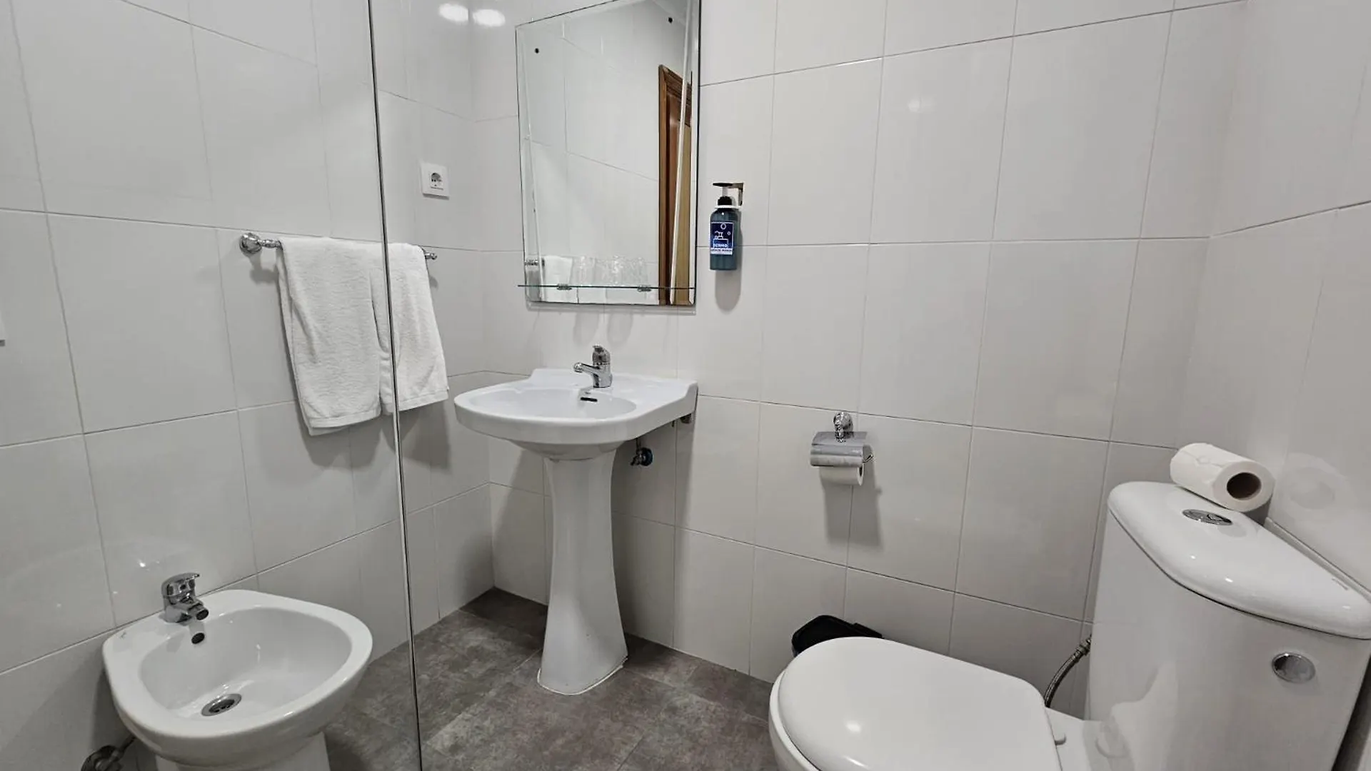 Hotel San Vicente - Centro Playa Conil De La Frontera 2*,  Spain