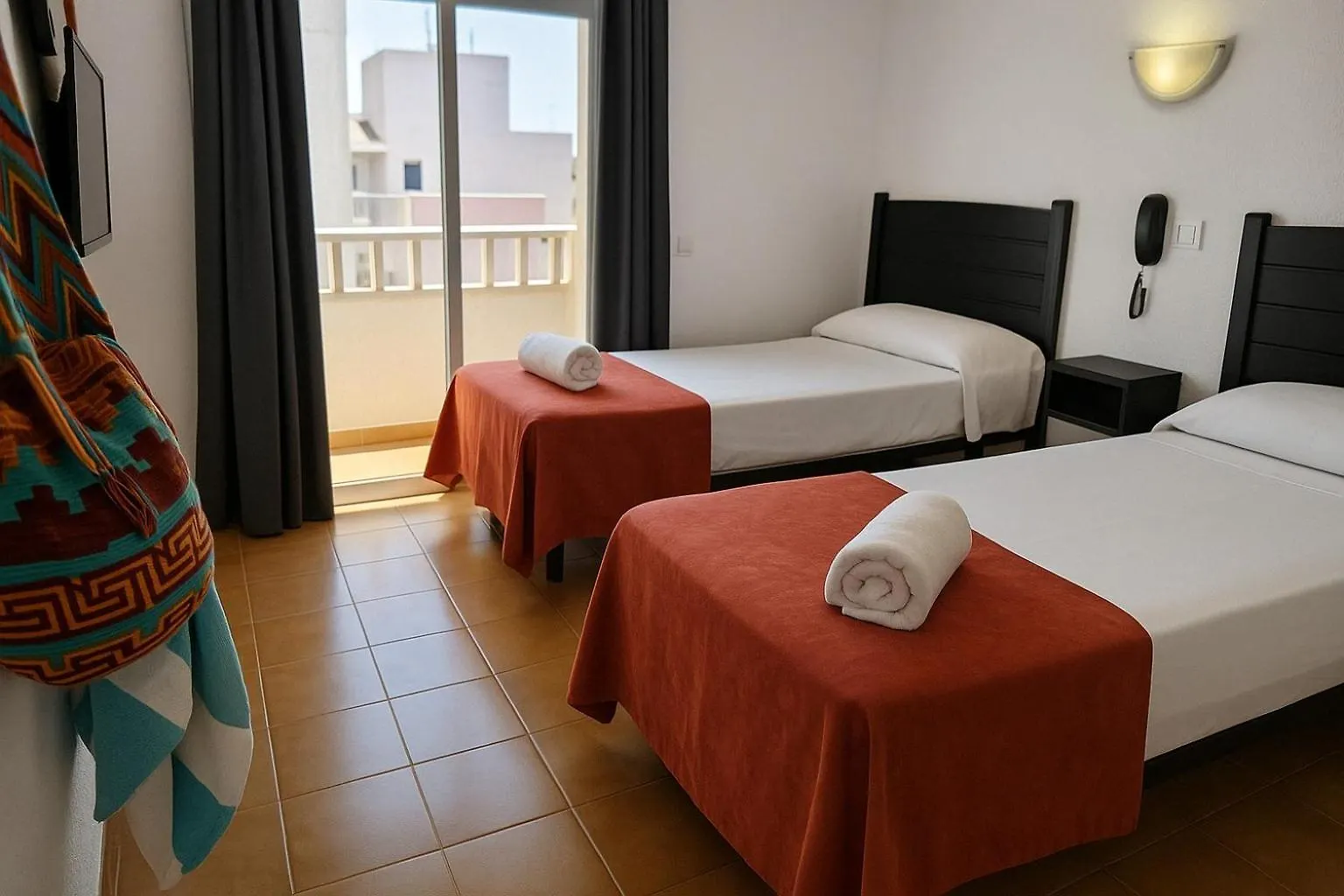 Hotel San Vicente - Centro Playa Conil De La Frontera 2*,
